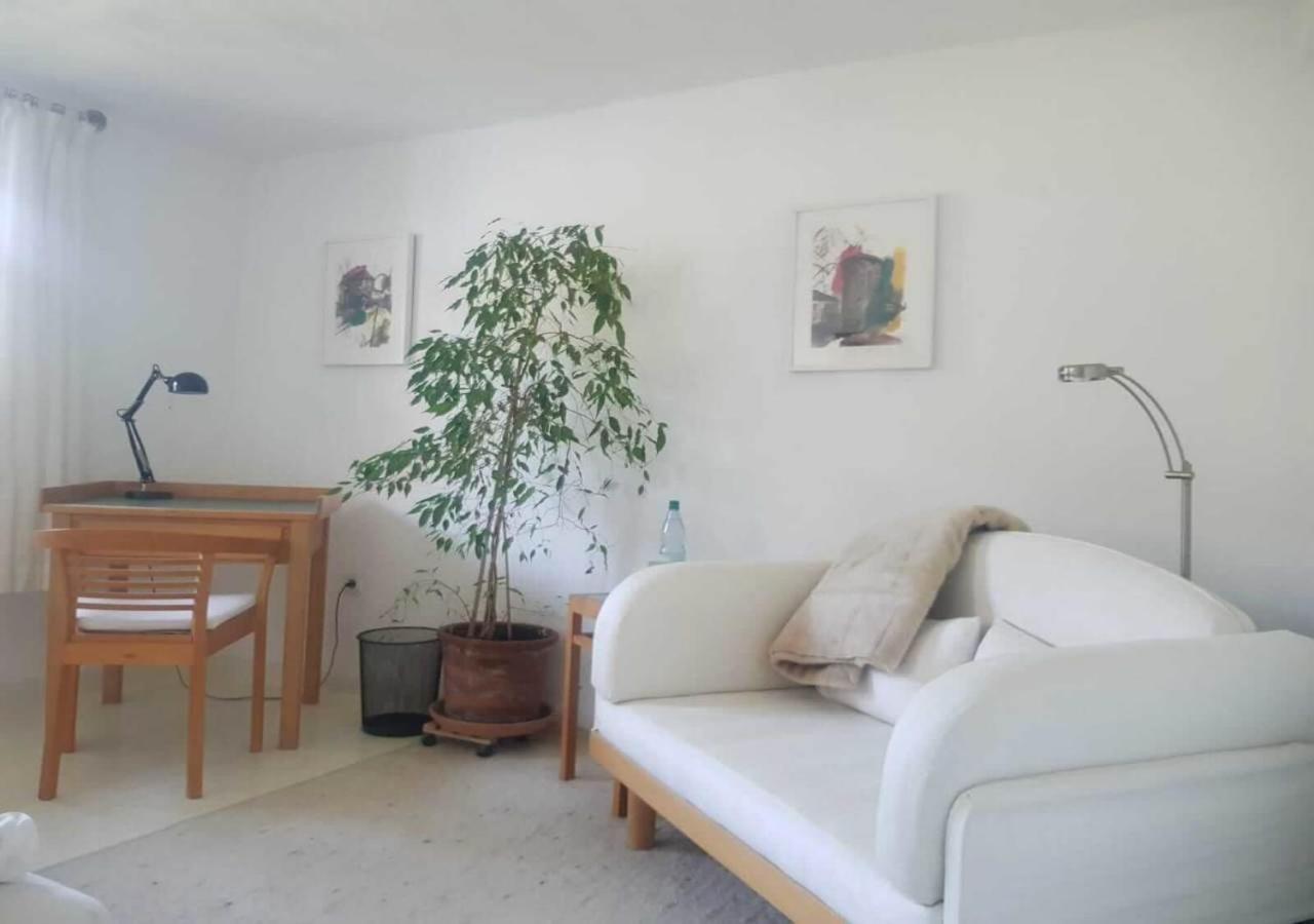 Aeltestes Haus In Quentel - Ferienwohnung 1 Mit Kleinem Garten Hessisch Lichtenau Exterior foto