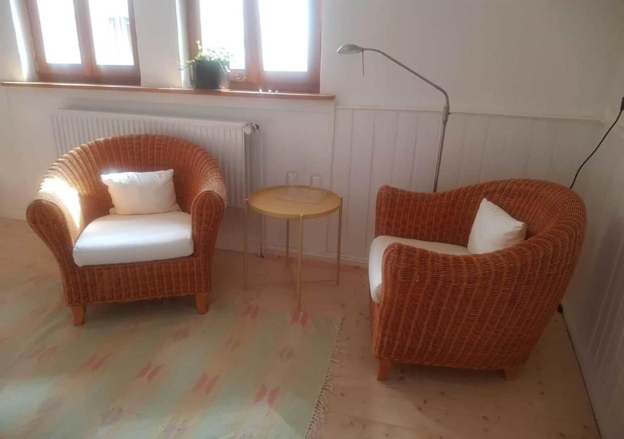 Aeltestes Haus In Quentel - Ferienwohnung 1 Mit Kleinem Garten Hessisch Lichtenau Exterior foto