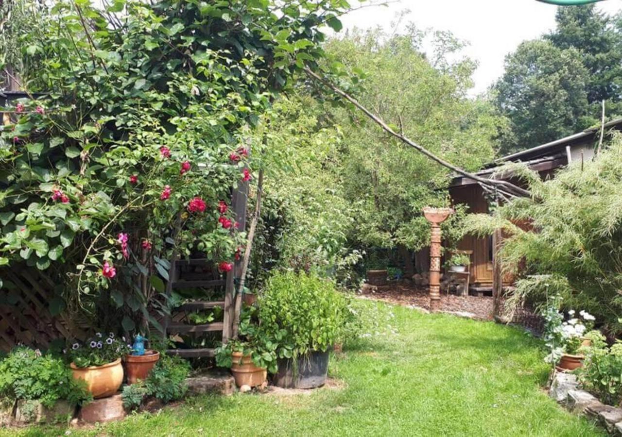 Aeltestes Haus In Quentel - Ferienwohnung 1 Mit Kleinem Garten Hessisch Lichtenau Exterior foto